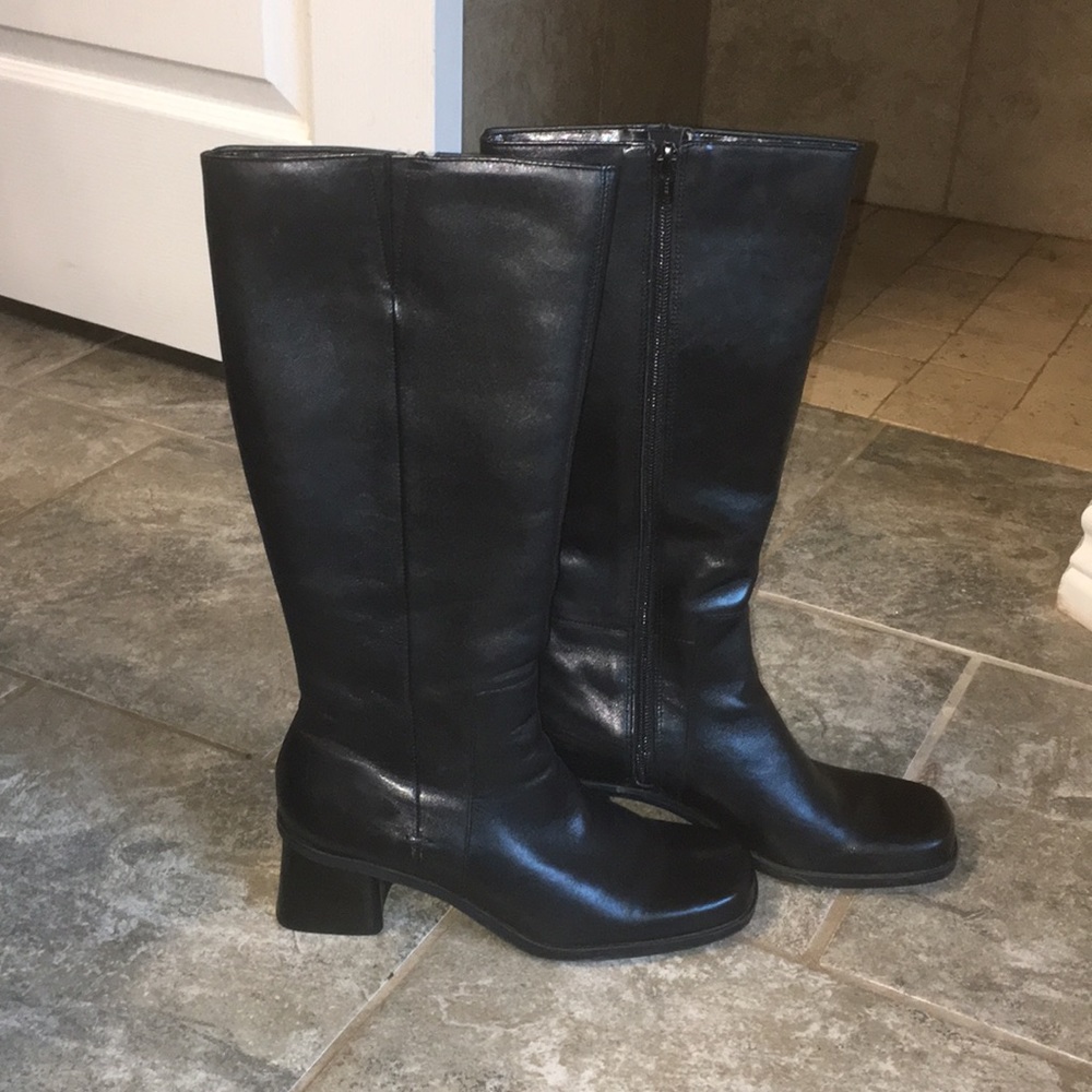 Size 7 Naturalizer Black Leather Mid Calf Boots
